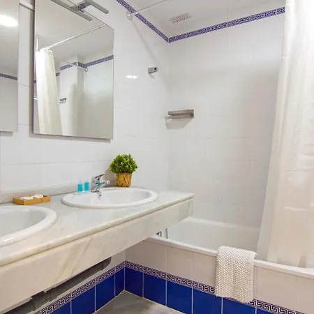 Brisa Del Mar Ii, Living Sur Apartment *