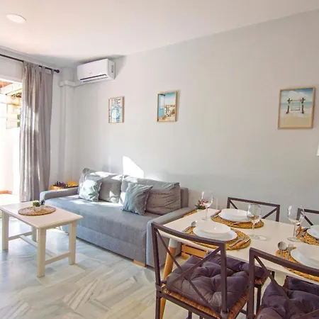 Apartment Brisa Del Mar Ii, Living Sur